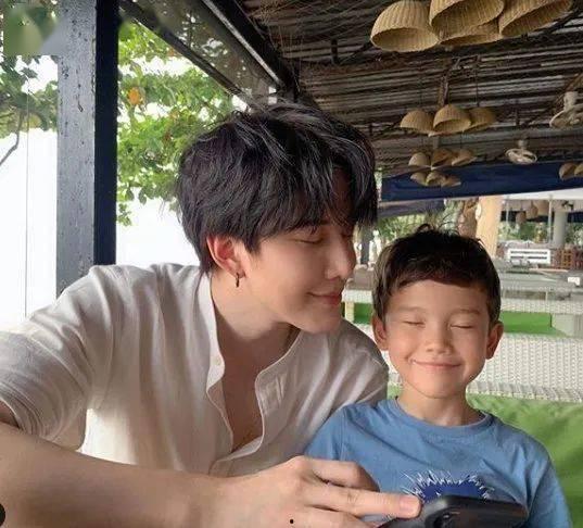 最火娱乐明星吃瓜视频在线观看